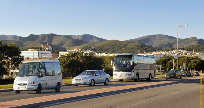 Taxi Bus Express - Traslasdos Aeropuerto Puerto Barcelona Castelldefels
