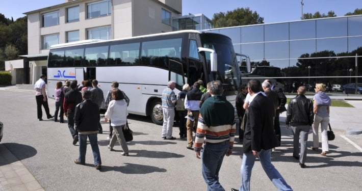 Taxi Bus Express - Traslasdos Aeropuerto Puerto Barcelona Castelldefels